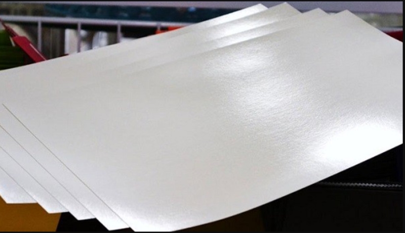 Các mức định lượng giấy Crystal phổ biến từ 35gsm đến 350gsm