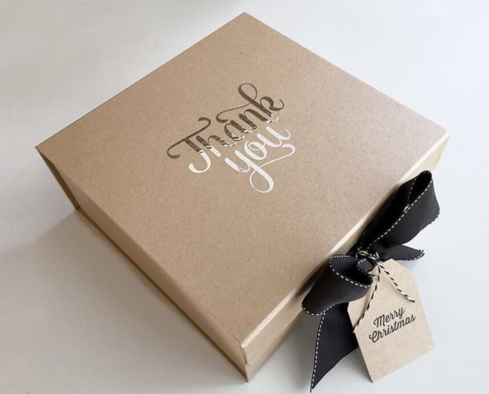 Giấy Kraft giúp món quà trông thanh lịch