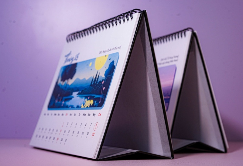 Lịch chữ A phong cách vintage