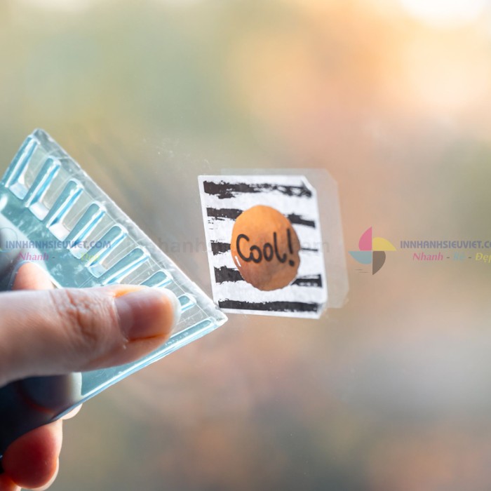 Cách gỡ decal dán kính sạch keo